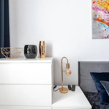 Nowe Centrum Lodzi - Perla Srodmiescia Лодзь